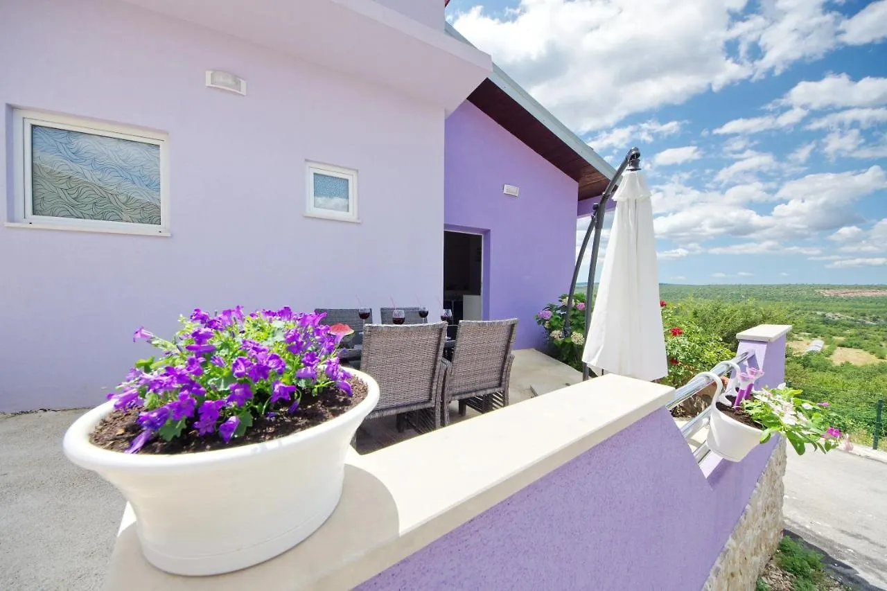 Holiday Home Paulin Obrovac