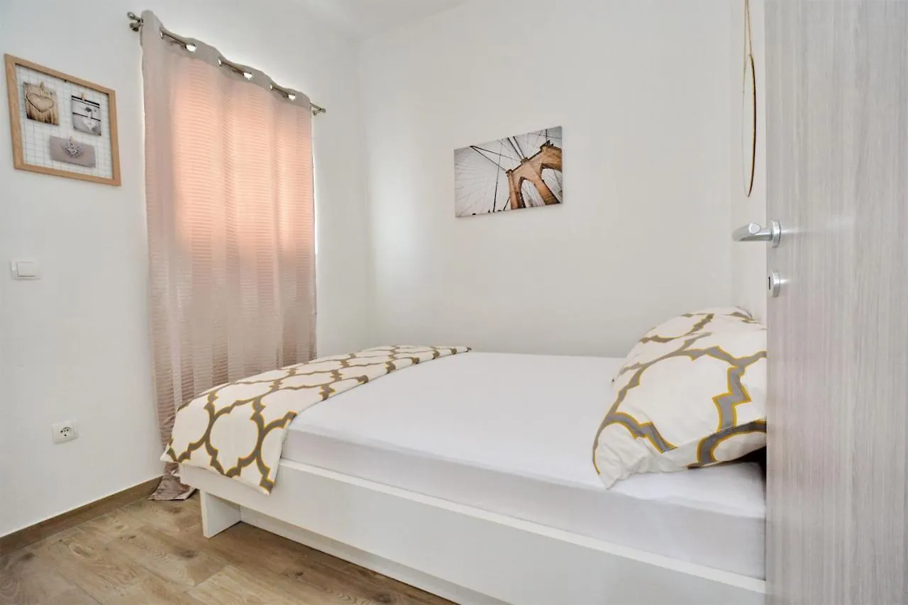 Holiday Home Paulin Obrovac